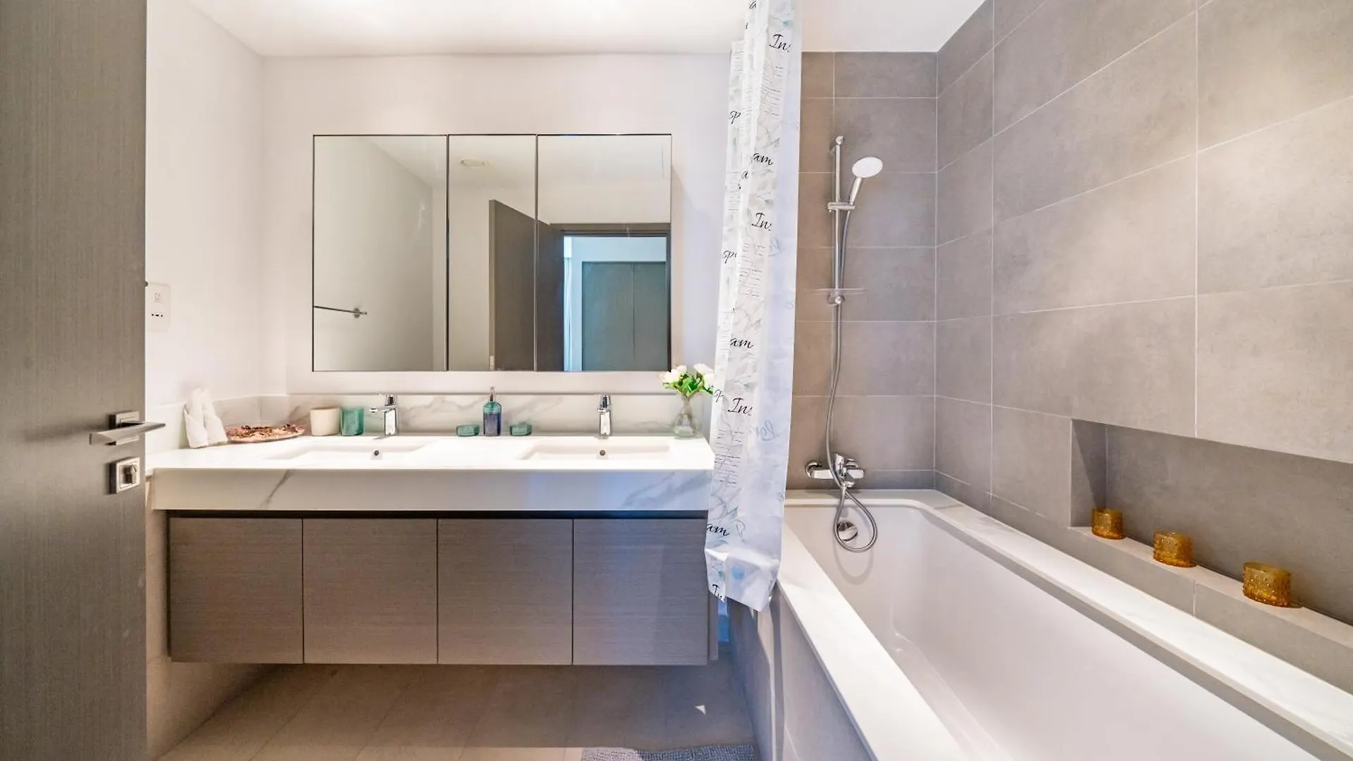 Homes Beyond I 2 Bedroom Apartment With Panoramic Creek View Dubai 0*,