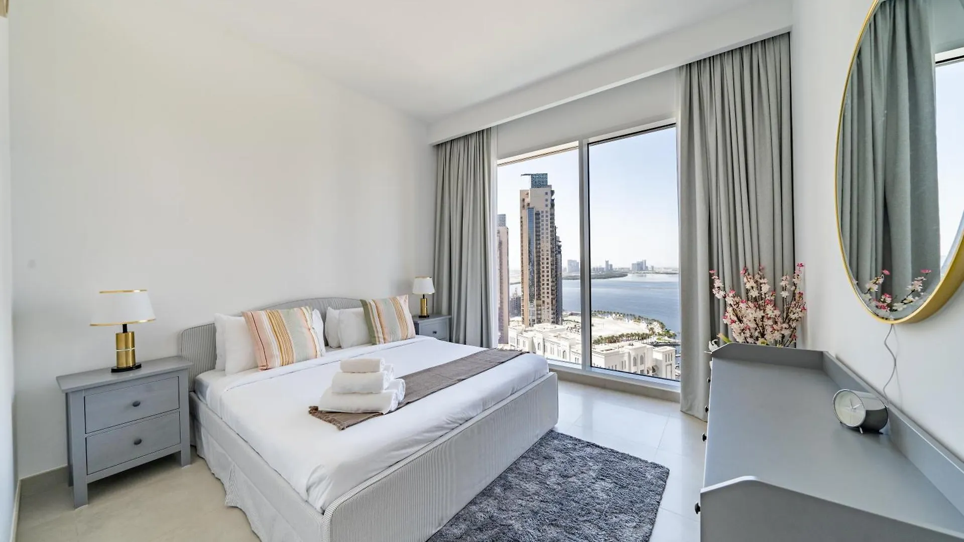 Homes Beyond I 2 Bedroom Apartment With Panoramic Creek View Dubai
