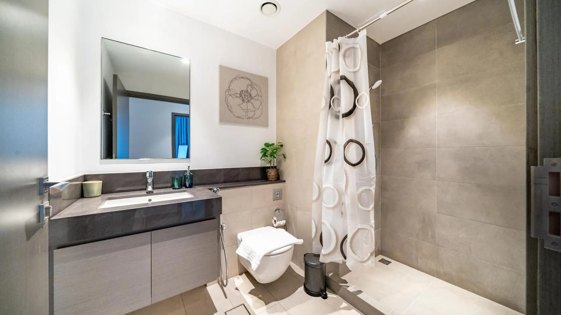 Homes Beyond I 2 Bedroom Apartment With Panoramic Creek View Dubai